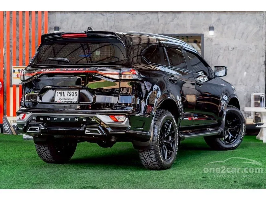 2024 Isuzu MU-X Ultimate SUV