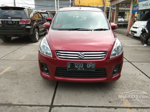 Suzuki Ertiga Mobil Bekas & Baru dijual di Bekasi 