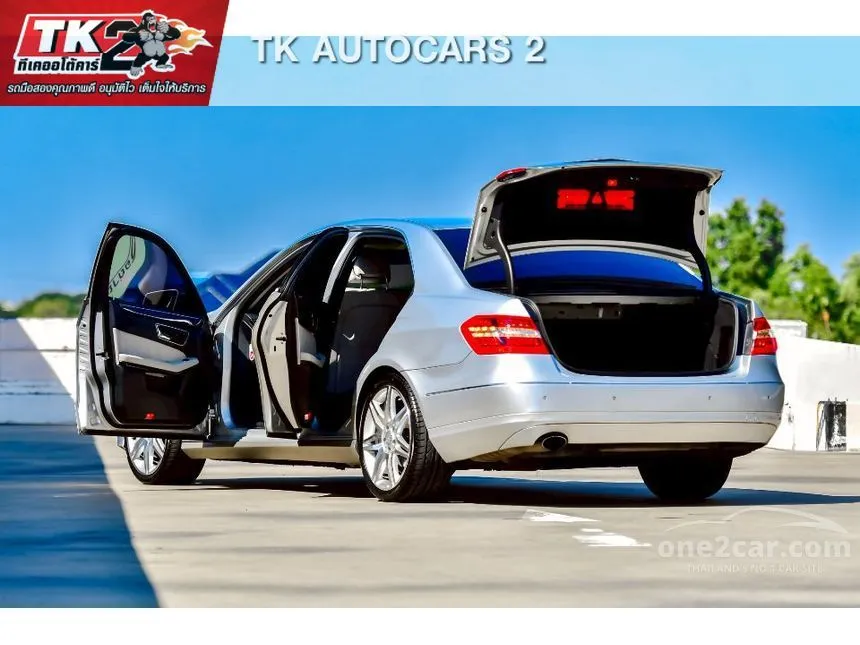 2012 Mercedes-Benz E250 Avantgarde CGI BlueEFFICIENCY Sedan
