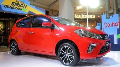 Video First Impression All-new Daihatsu Sirion 2018