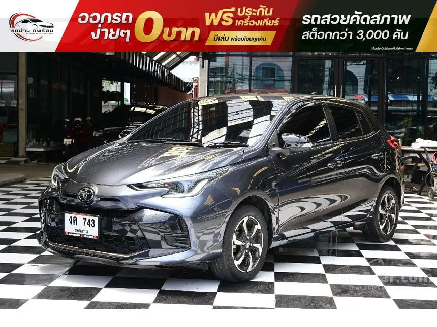 2023 Toyota YARIS Premium Hatchback