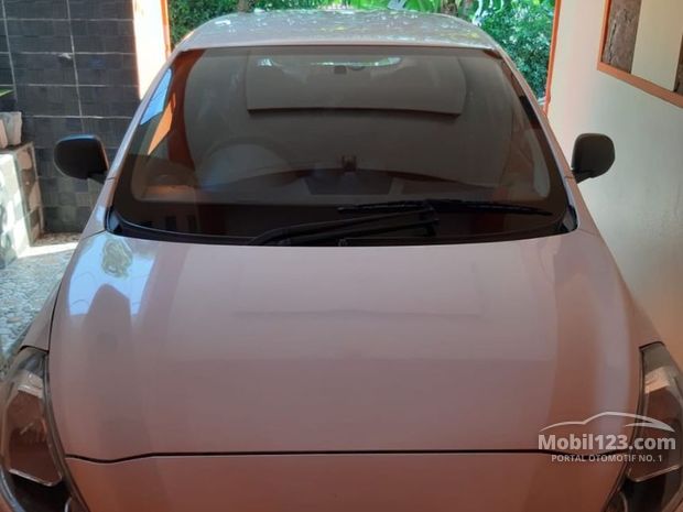 Datsun Go Mobil bekas dijual di Jawa-barat Indonesia Datsun Go Mobil bekas dijual di Jawa-barat Indonesia