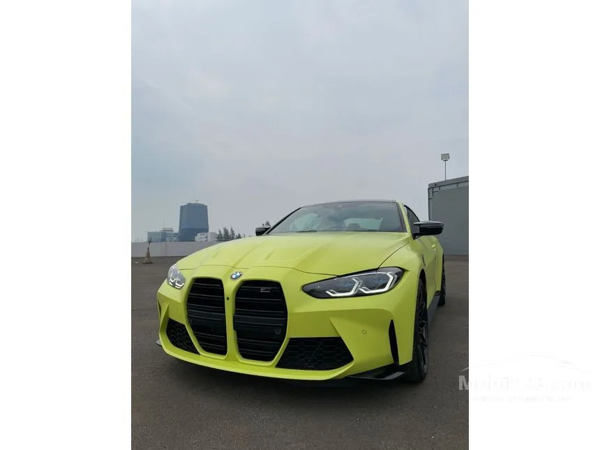 Jual Mobil BMW M4 2023 Competition 3.0 di DKI Jakarta Automatic Coupe Kuning Rp 2.375.000.000