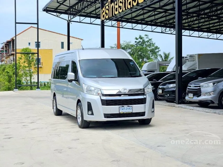 2020 Toyota Commuter Van