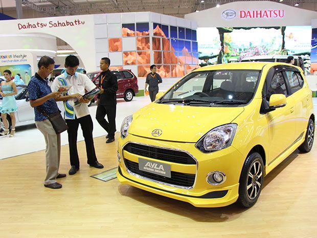 GIIAS 2015 Sukses Jual 17 Ribuan Mobil