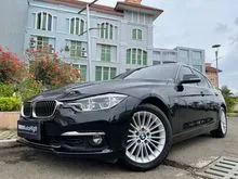 Low KM Like new BMW 320i 2,0 Luxury Sedan 2018/2019