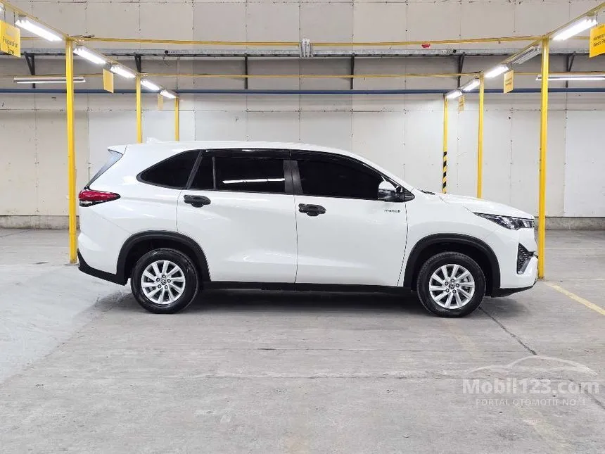 2023 Toyota Kijang Innova Zenix G HV (Non Premium Color) MPV