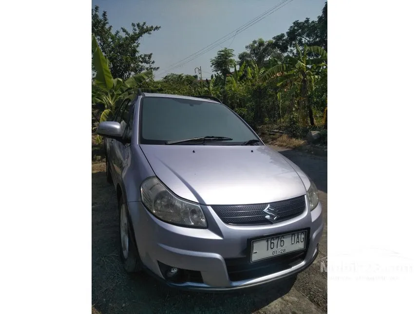 Jual Mobil Suzuki SX4 2008 Cross Over 1.5 di Jawa Timur Automatic Hatchback Silver Rp 81.000.000