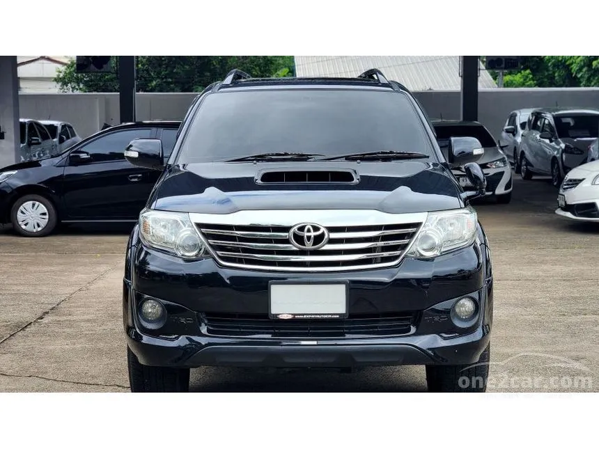 2013 Toyota FORTUNER V SUV