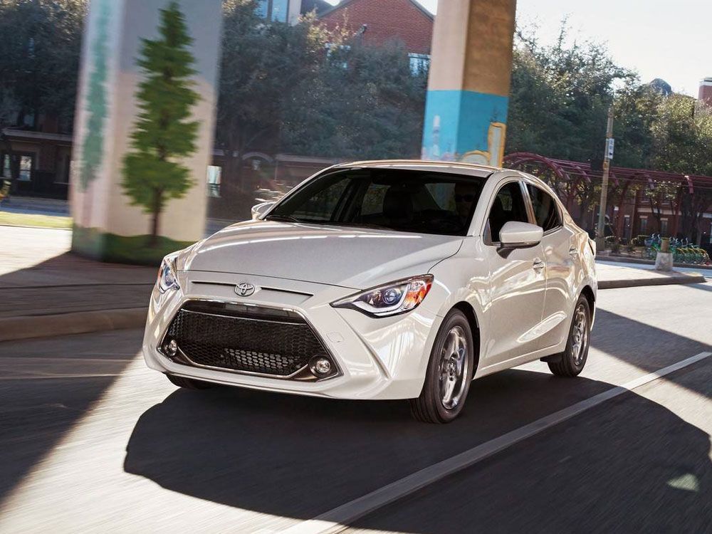 Toyota Yaris Sedan Tampil di New York