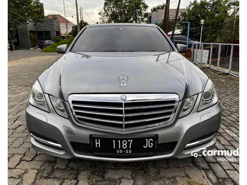 2010 Mercedes-Benz E300 Avantgarde AMG Sedan