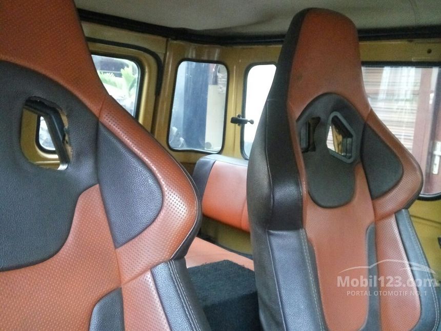 Jual Mobil  Toyota  Land Cruiser 1979 Hardtop 4 2 di 