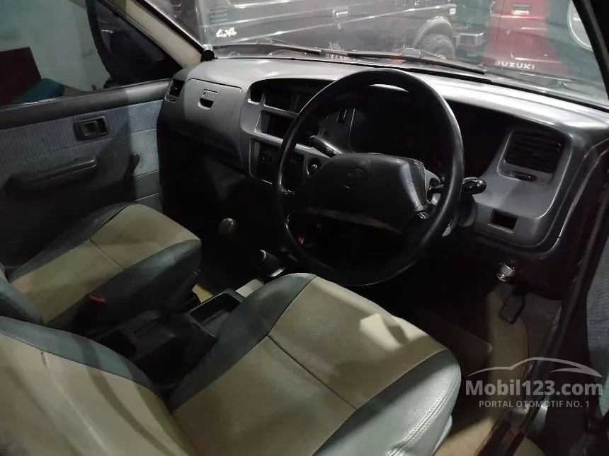 2000 Toyota Kijang Minibus DLX Long (LSX) MPV