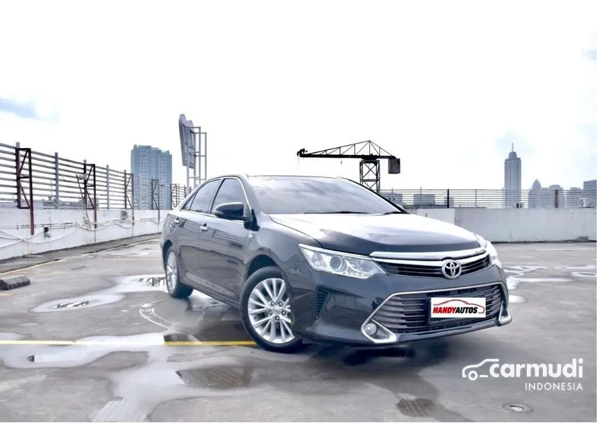 2018 Toyota Camry V Sedan