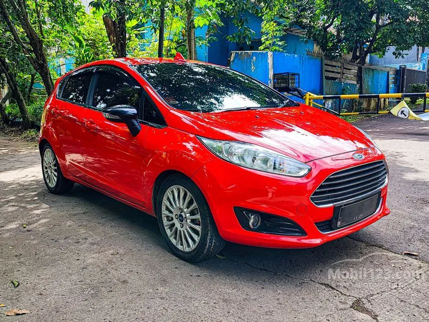 Jual Mobil Ford Fiesta 2013 Sport 1.5 di Jawa Barat Automatic Hatchback Merah Rp 99.000.000