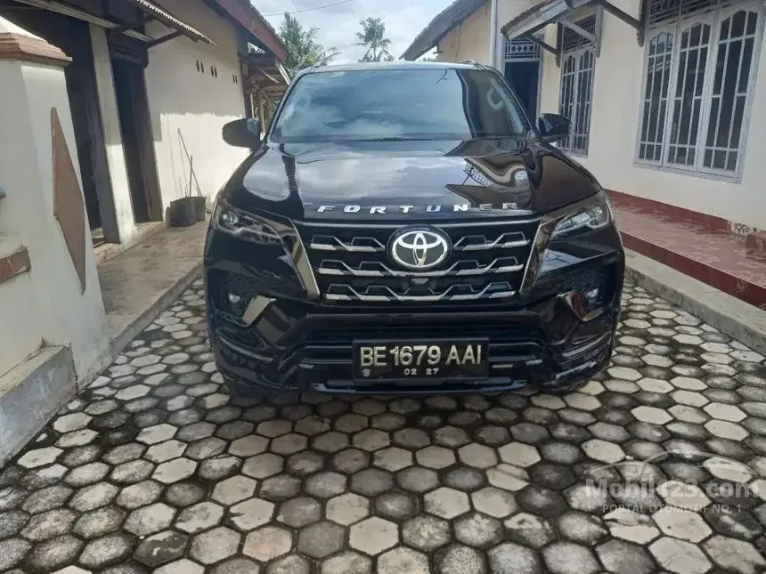 Jual Mobil Toyota Fortuner 2022 GR Sport 2.8 di Lampung Automatic SUV Hitam Rp 558.000.000