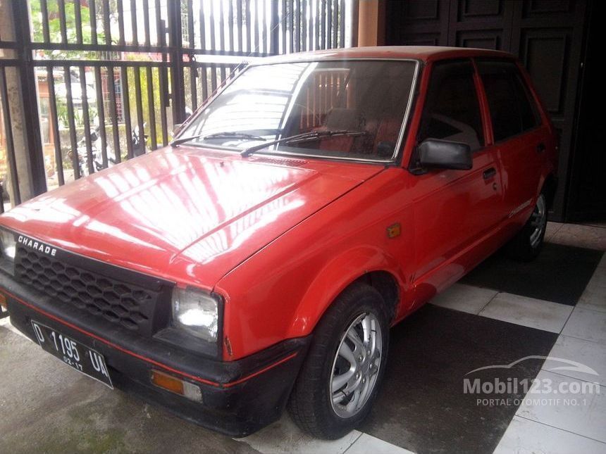 Jual Mobil  Daihatsu  Charade 1984 1 0 di Jawa Barat Manual 