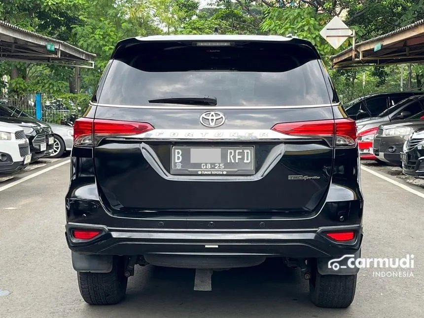 2020 Toyota Fortuner VRZ TRD 4X2 SUV
