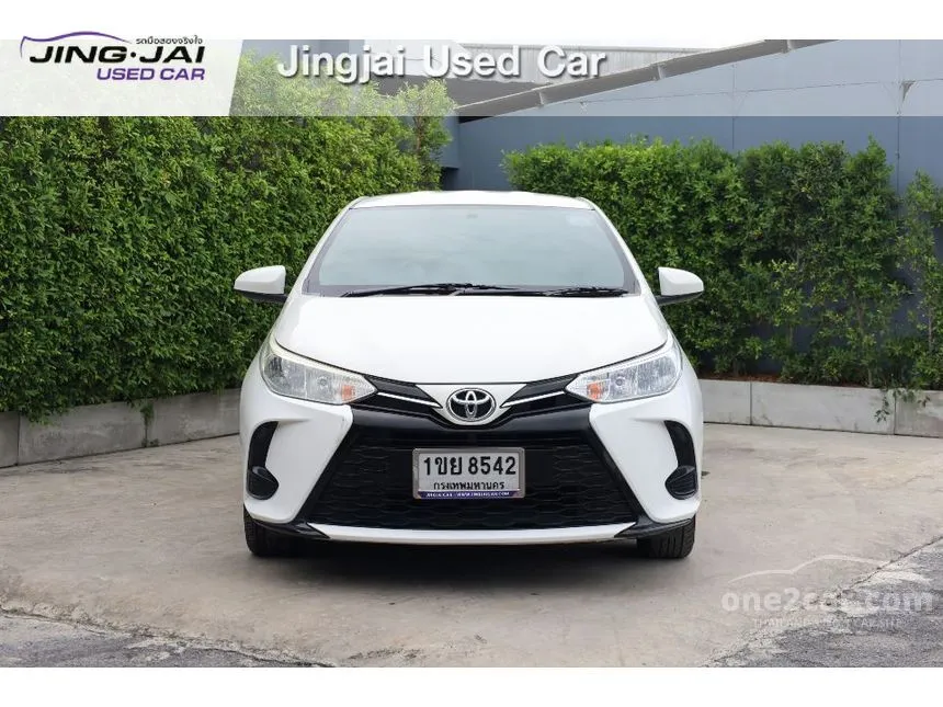 2020 Toyota YARIS Entry Hatchback