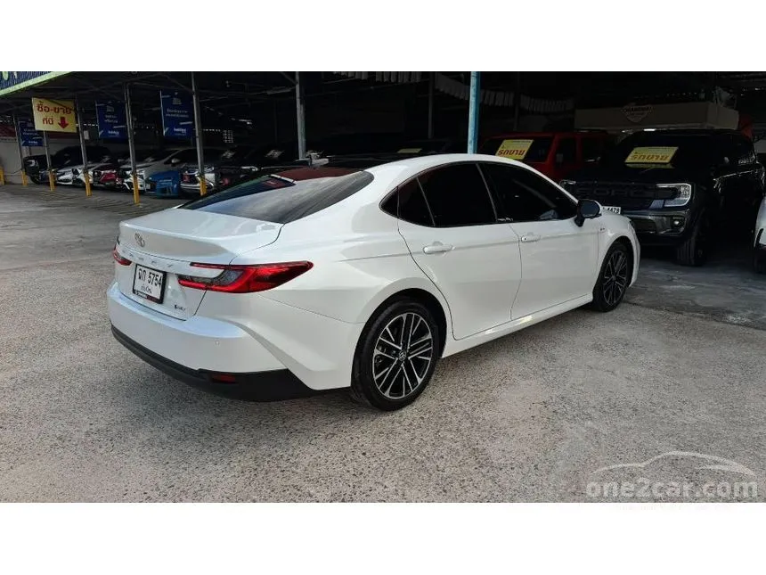 2025 Toyota CAMRY HEV Premium Luxury Sedan