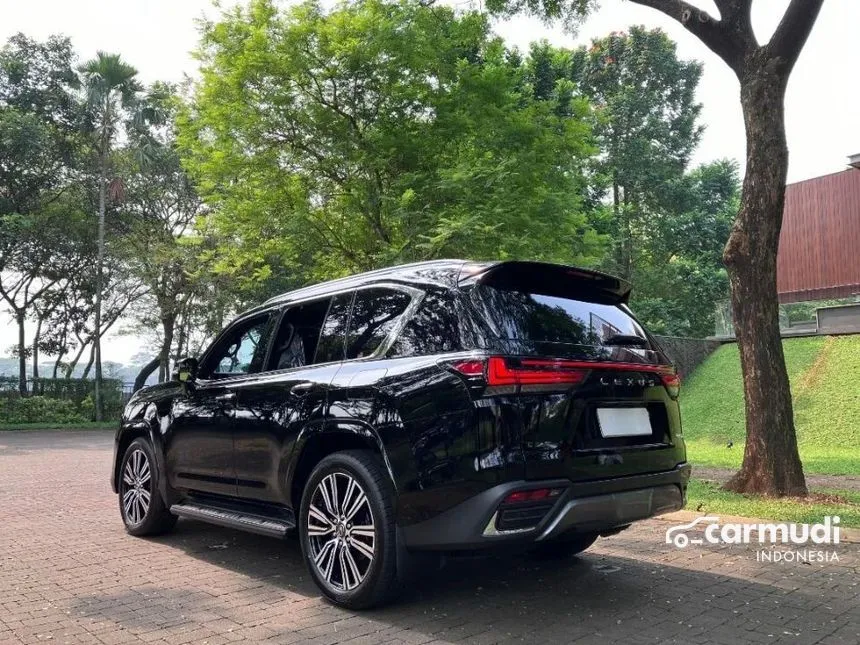 2024 Lexus LX600 Wagon