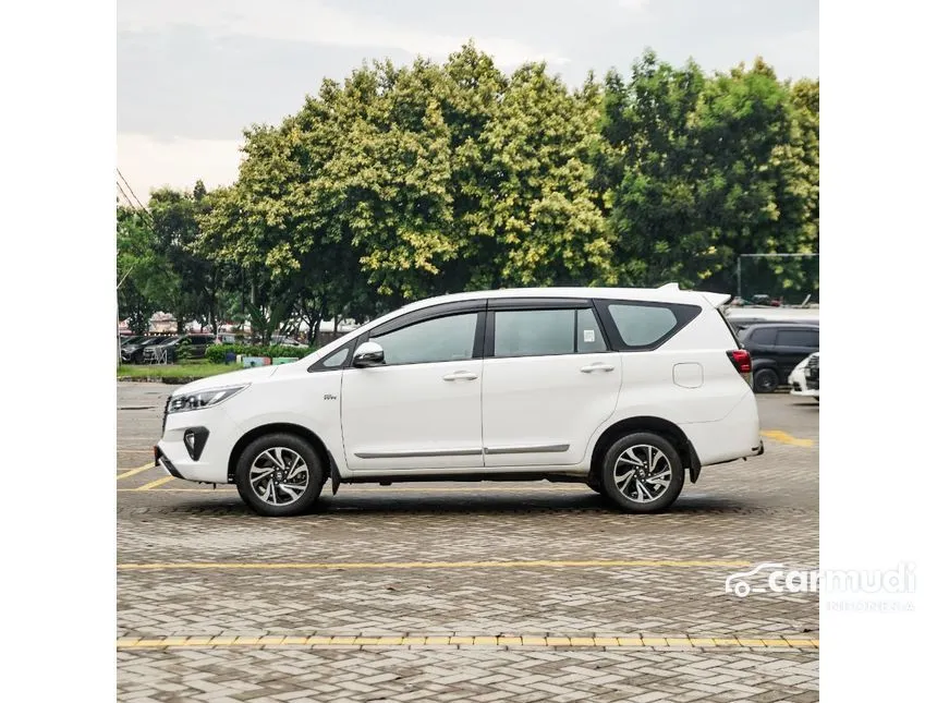 2021 Toyota Kijang Innova V Luxury MPV