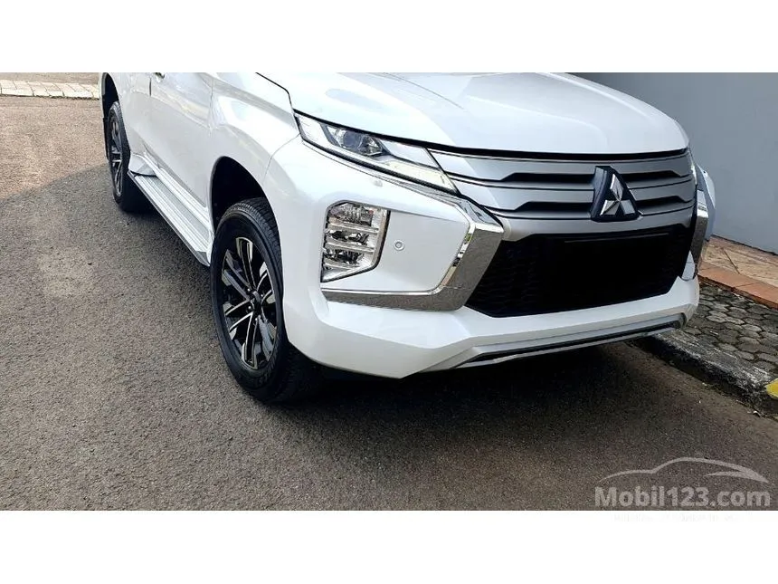2023 Mitsubishi Pajero Sport Dakar 4x2 SUV