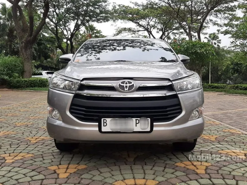 Jual Mobil Toyota Kijang Innova 2017 G 2.0 di Banten Automatic MPV Silver Rp 230.000.000