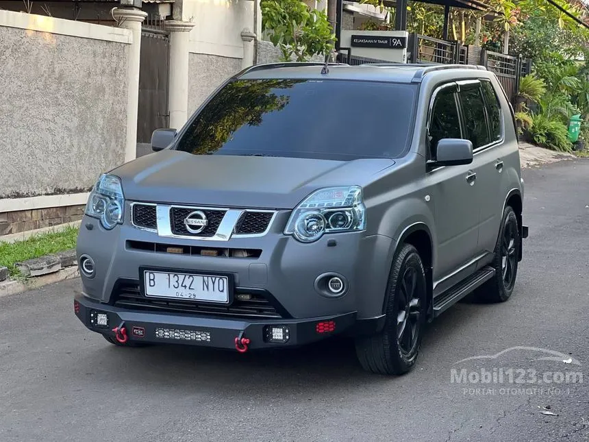 Jual Mobil Nissan X