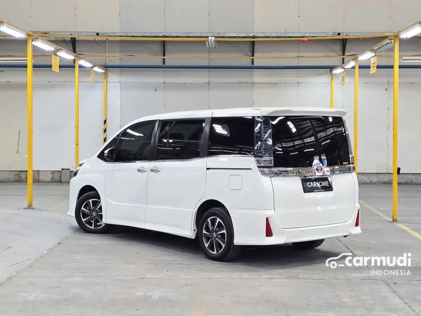 2020 Toyota Voxy MPV