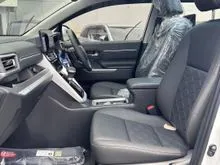 2025 Toyota Kijang Innova Zenix 2.0 Q HV TSS Modellista (Non Premium Color) MPV