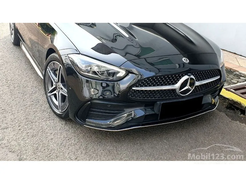 2023 Mercedes-Benz C300 AMG Line Sedan