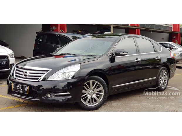 Nissan Teana Mobil Tahun 2010-2012 bekas dijual di Dki 