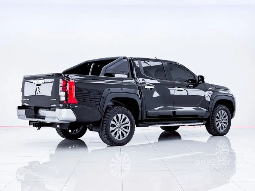 2024 Mitsubishi TRITON Plus Ultra Double Cab Pickup