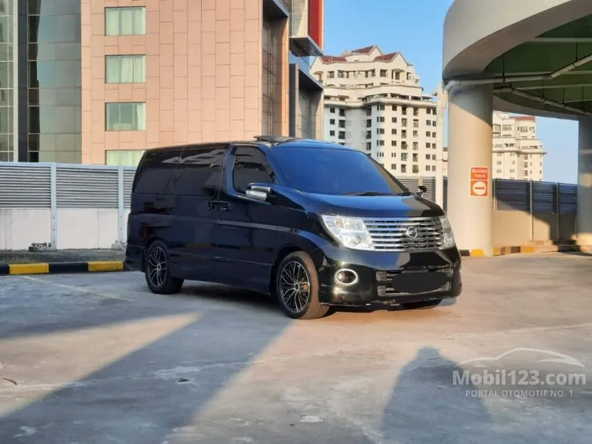 Jual Mobil Nissan Elgrand 2007 2.5 di DKI Jakarta Automatic MPV Hitam Rp 135.000.000