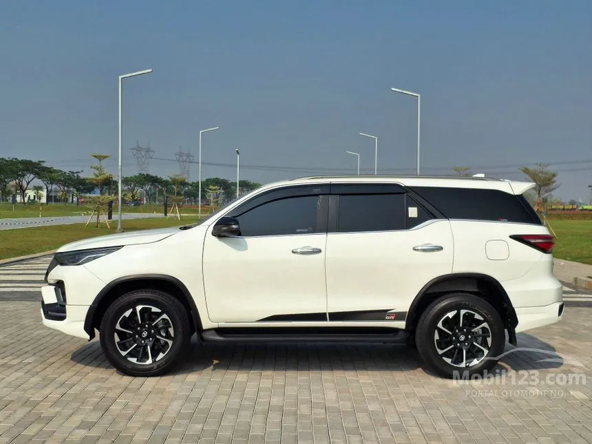 2021 Toyota Fortuner VRZ GR SPORT 4X2 SUV