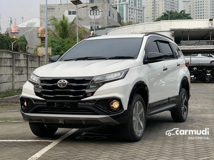 Jual Mobil Toyota Rush 2025 GR Sport 1.5 di Jawa Timur Automatic SUV Putih Rp 316.080.000