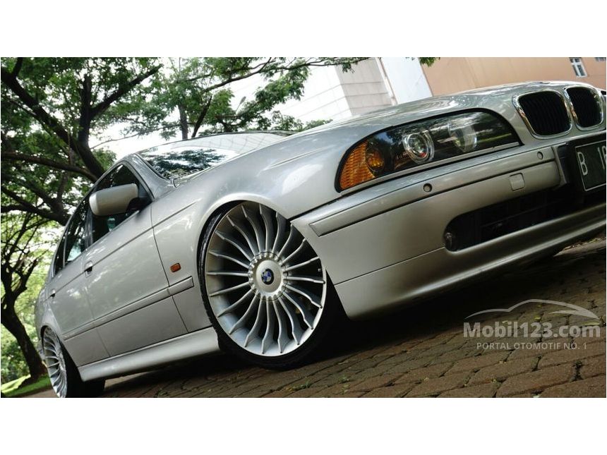  Jual  Mobil  BMW  520i 2002 E39  2 2 di Jawa Barat Automatic 