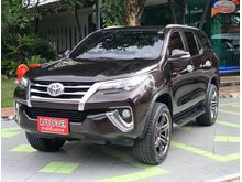 2015 Toyota Fortuner 2.8 (ปี 15-18) V SUV AT