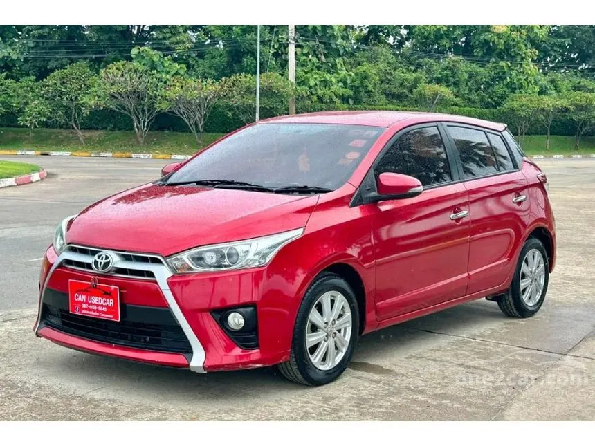 2015 Toyota YARIS G Hatchback