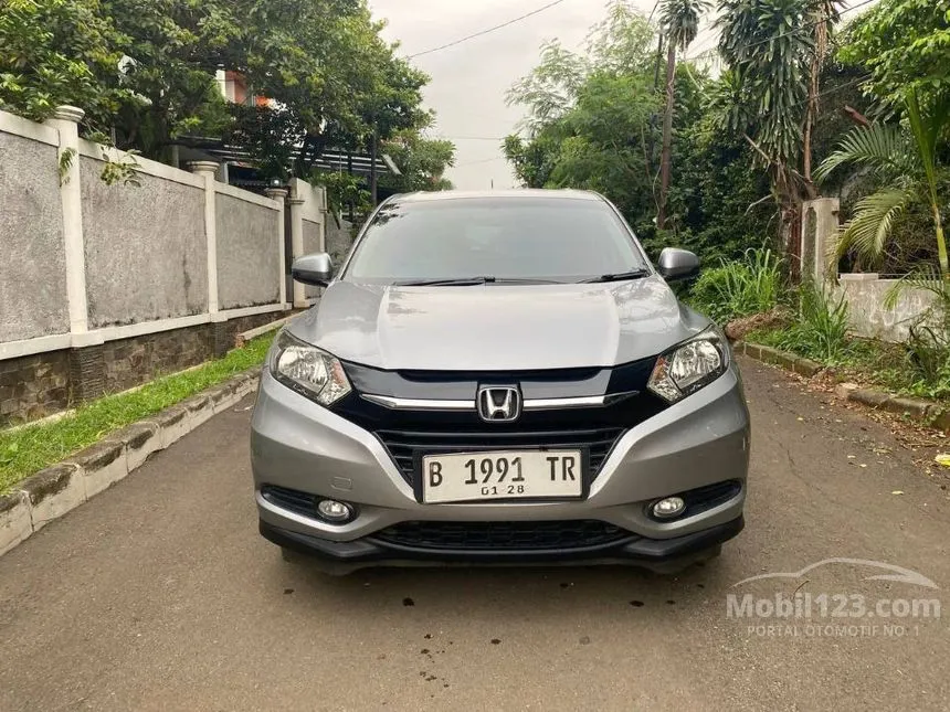 Jual Mobil Honda HR