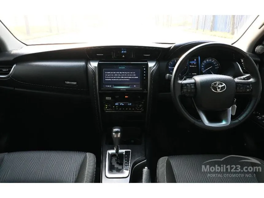 2023 Toyota Fortuner G 4X2 SUV