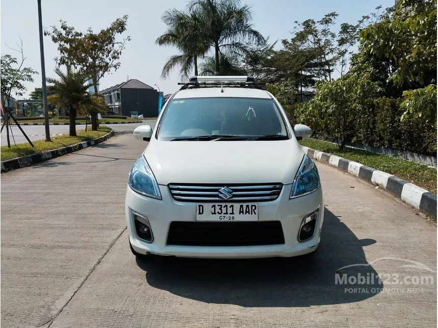 Jual Mobil Suzuki Ertiga 2013 GL 1.4 di Jawa Barat Manual MPV Putih Rp 110.000.000