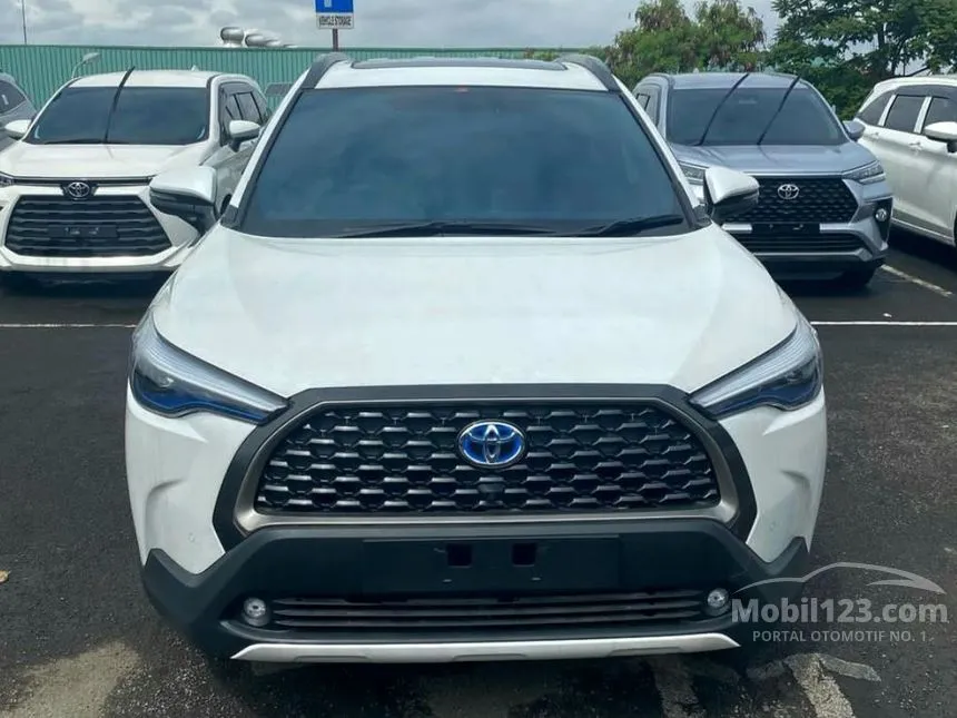Jual Mobil Toyota Corolla Cross 2023 Hybrid 1.8 di DKI Jakarta Automatic Wagon Putih Rp 501.400.000