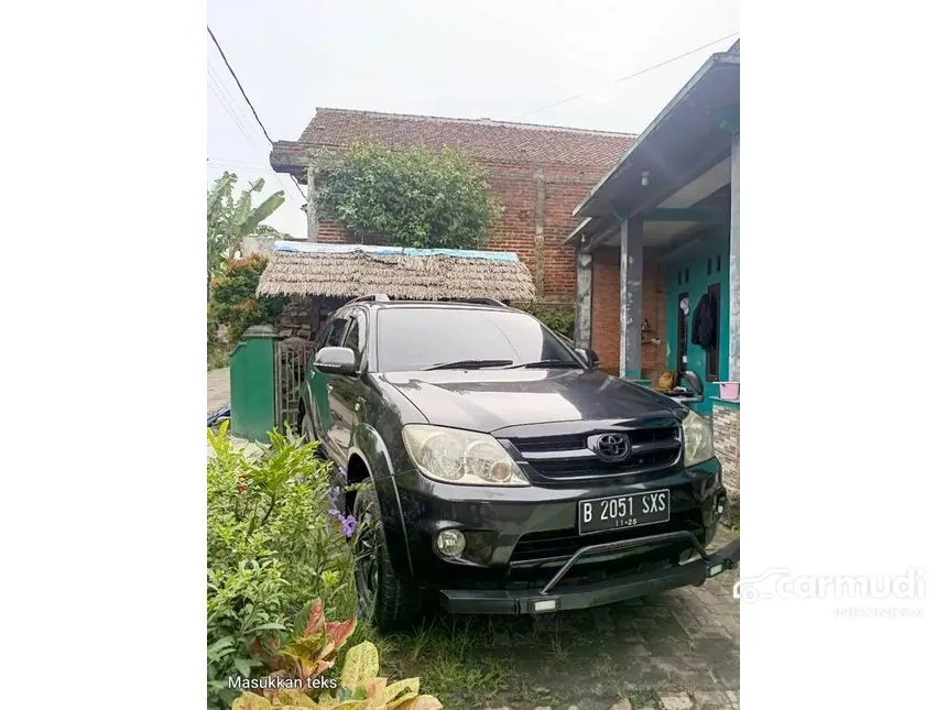 Jual Mobil Toyota Fortuner 2005 G 4X2 2.7 di Banten Automatic SUV Hitam Rp 129.700.000