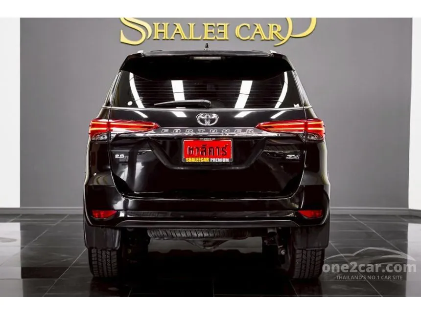 2019 Toyota FORTUNER V SUV
