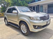 2012 Toyota Fortuner 3.0 (ปี 12-15) V 4WD SUV