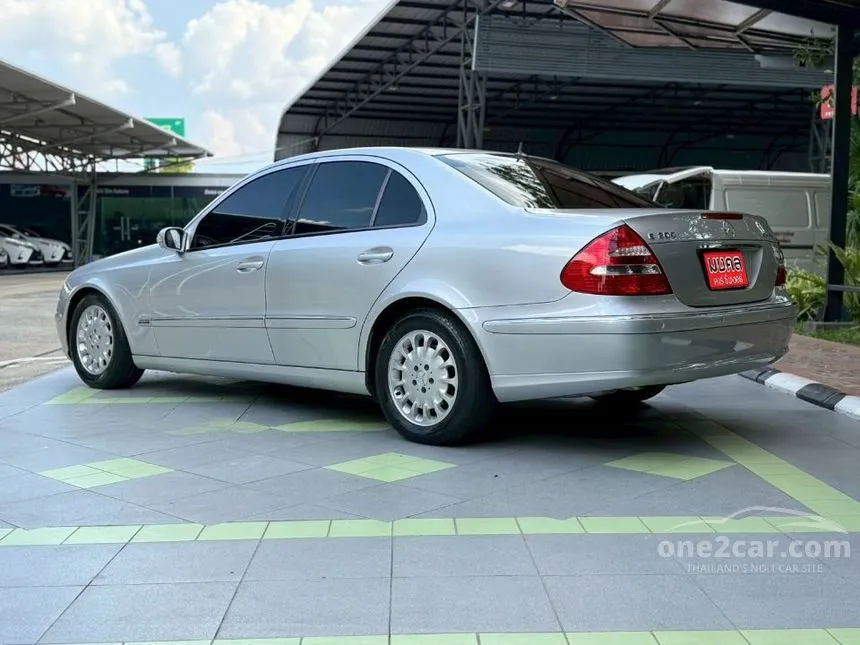 2005 Mercedes-Benz E200 Sedan