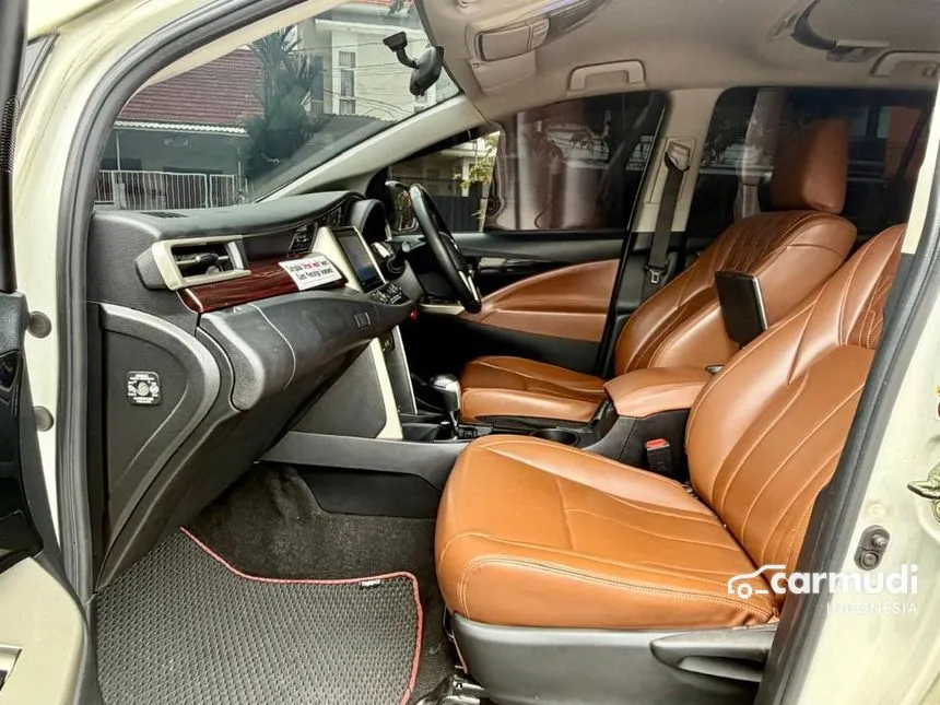 2017 Toyota Kijang Innova Venturer MPV