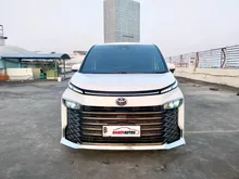 2023 Toyota Voxy 2.0 (Premium Color) MPV